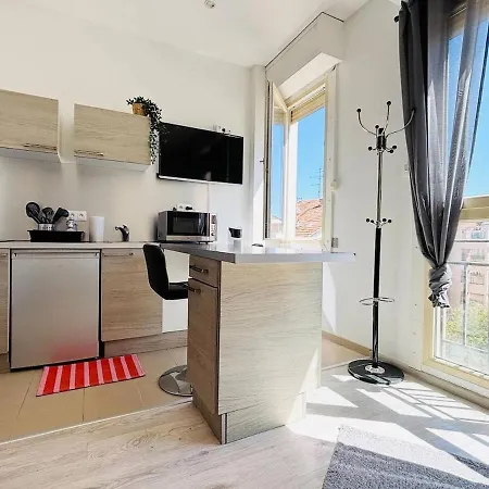 Appartement Citycenter - Charming -wifi-5 Min Gare